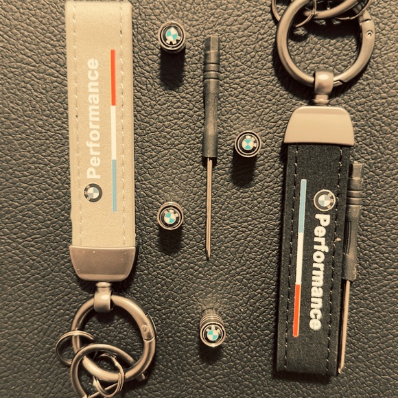 Car keychains for all car models + wheel caps - Picture 7 of 16